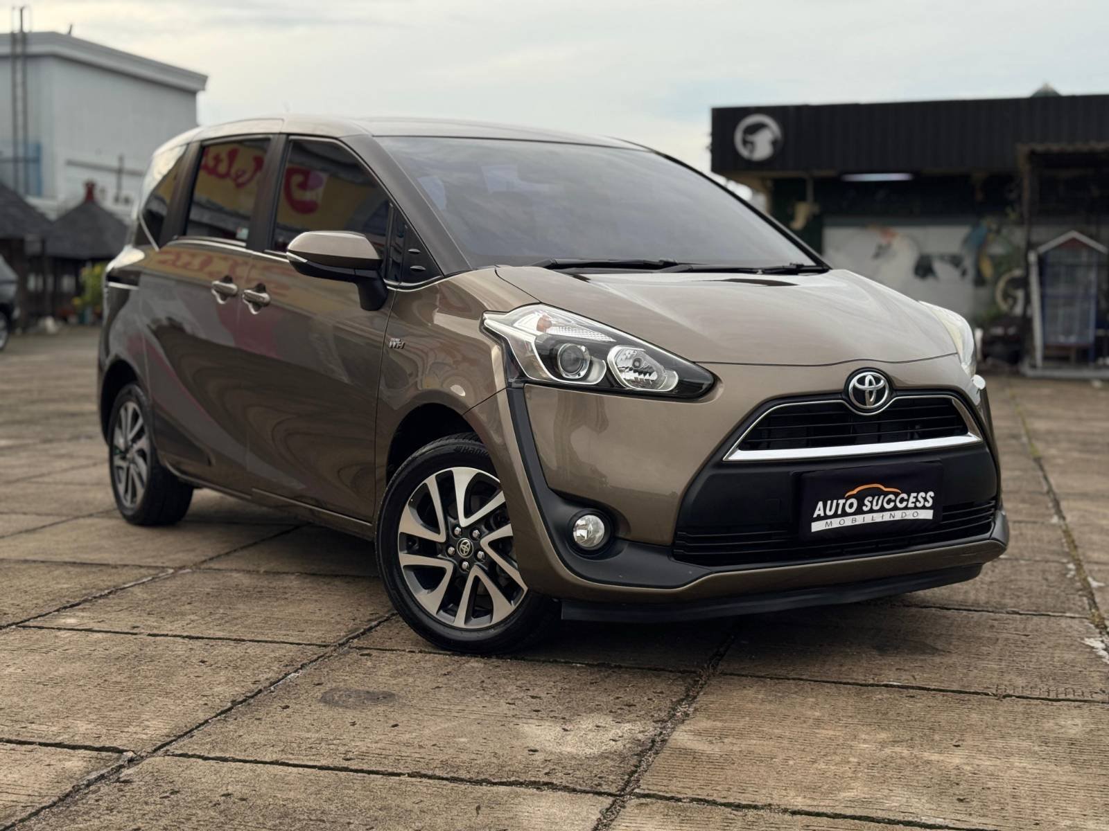 Read more about the article TOYOTA SIENTA V AT 2018