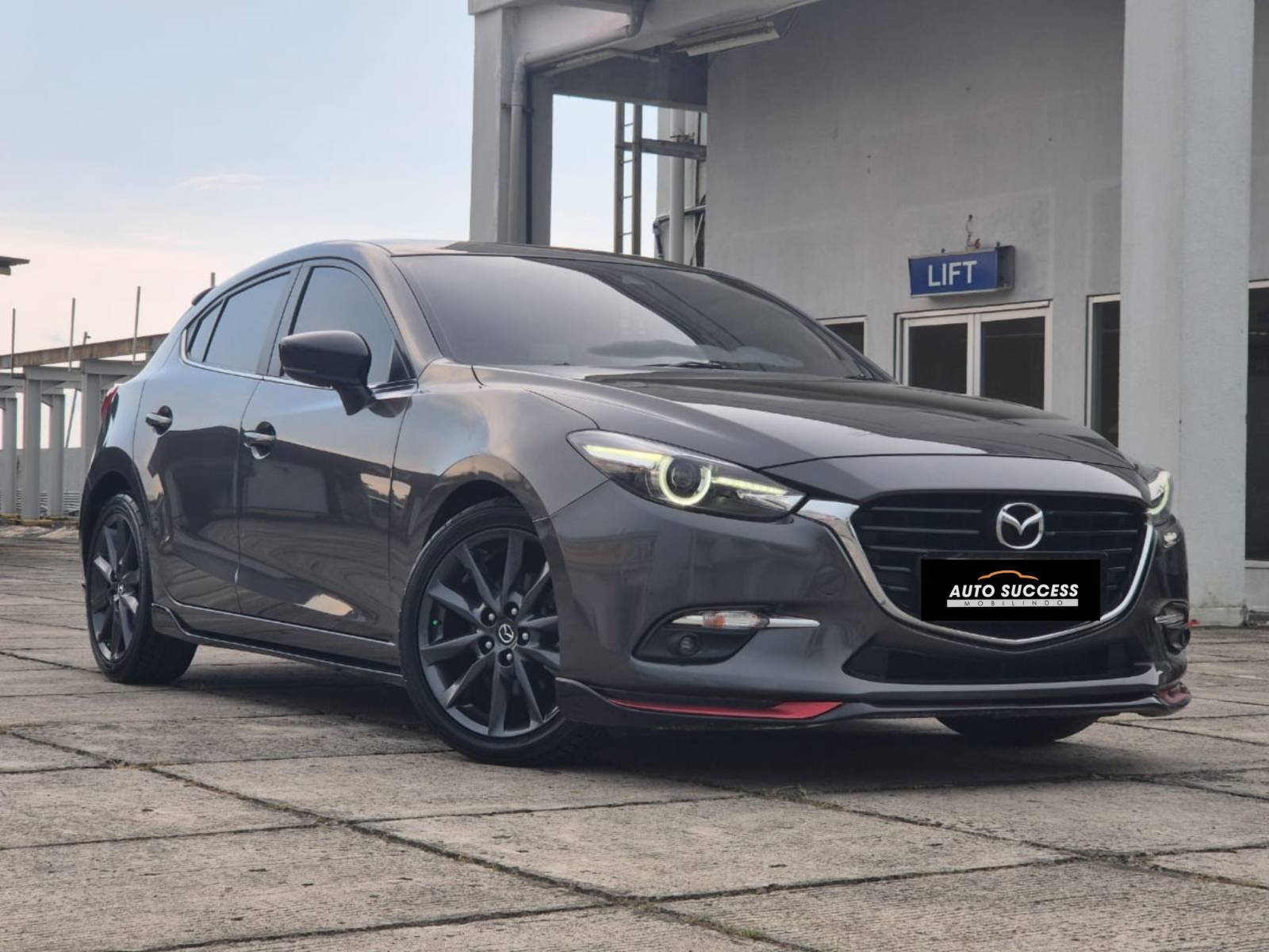 Read more about the article MAZDA 3 HB 2018