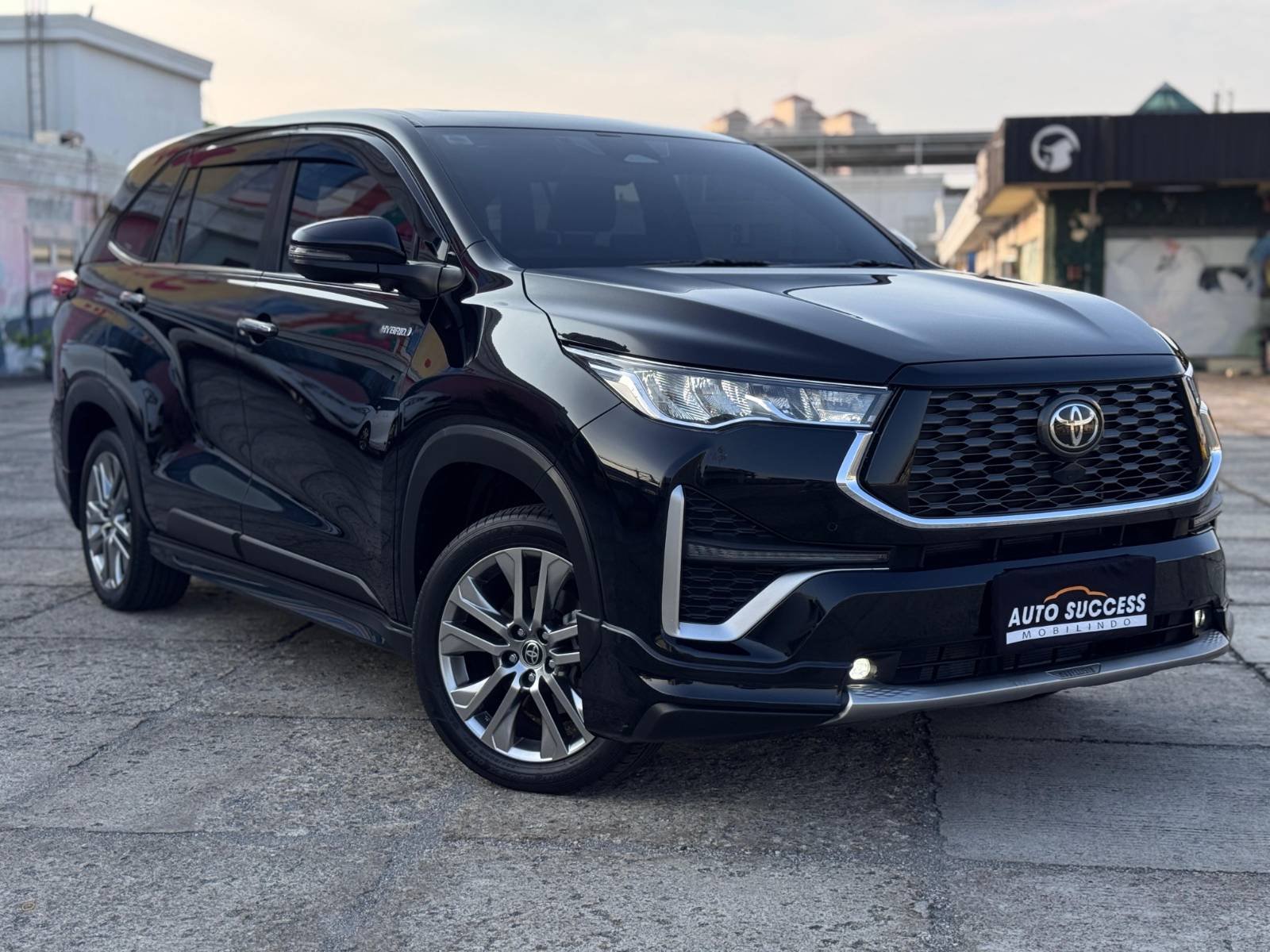 Read more about the article TOYOTA ZENIX Q HV TSS MODELISTA 2023